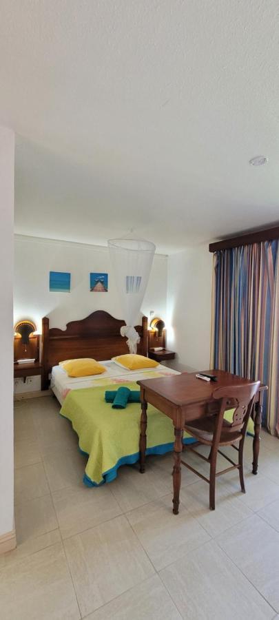 Turquoise Caritan Appartement Sainte-Anne Buitenkant foto
